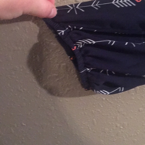 Top - Picture 3 of 5